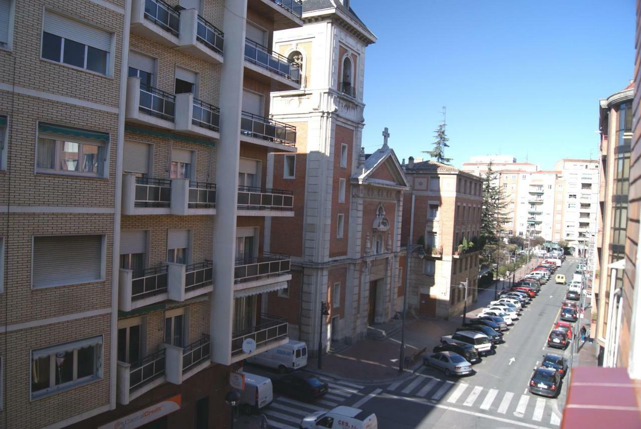 Calfred Junto A Parque Gallarza Apartment Logrono Luaran gambar